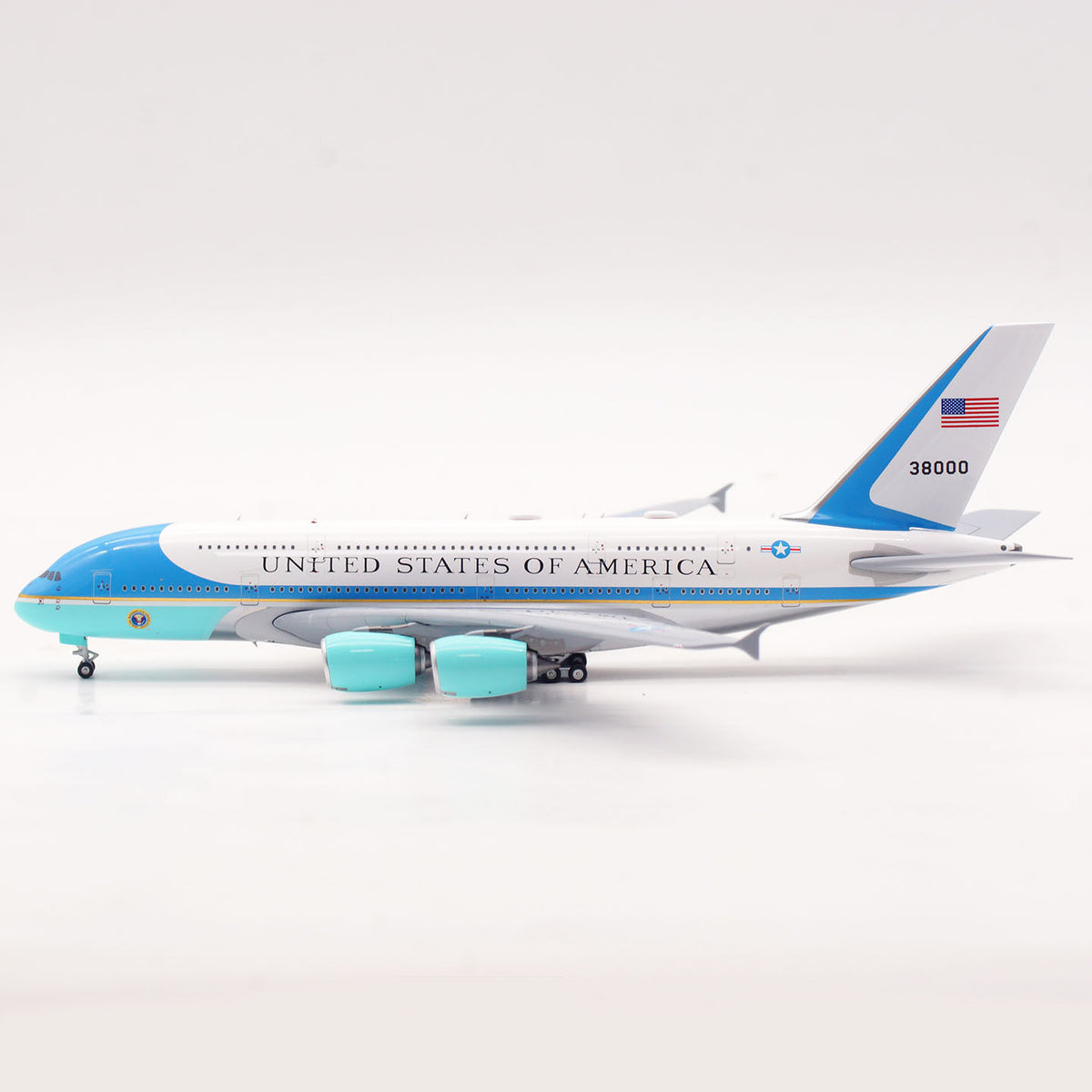 1/400 United States Air Force A380 38000 WB4072 - image 4