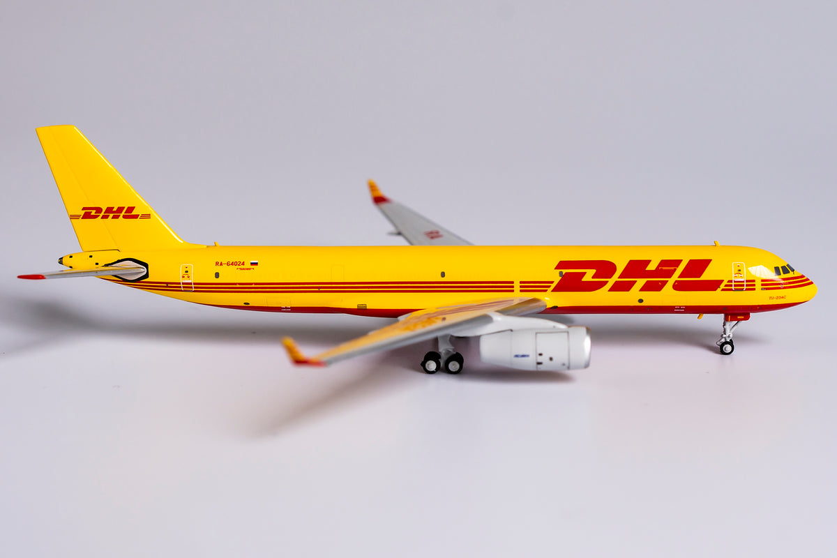 1/400 DHL Tu-204-100S RA-64024 NG40005