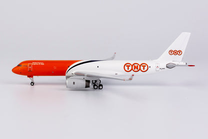 1/400 TNT Tu-204-120 SU-EAG NG40010