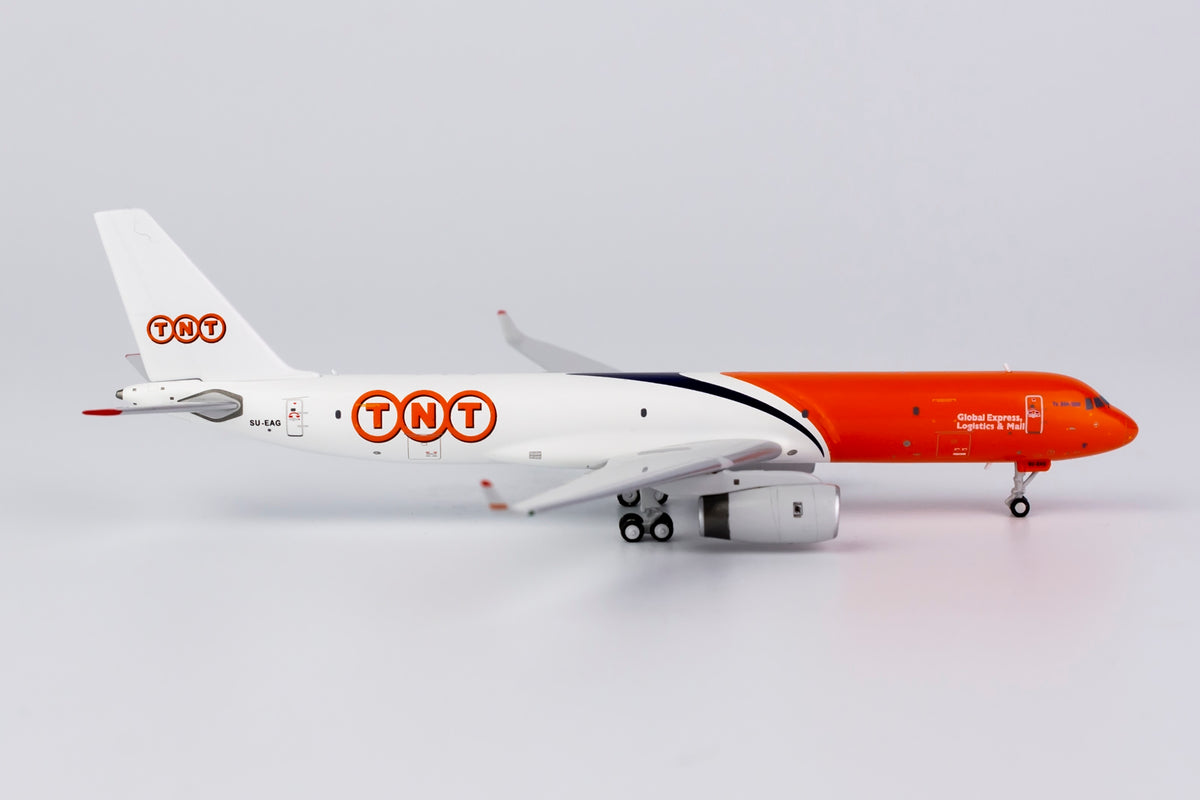 1/400 TNT Tu-204-120 SU-EAG NG40010