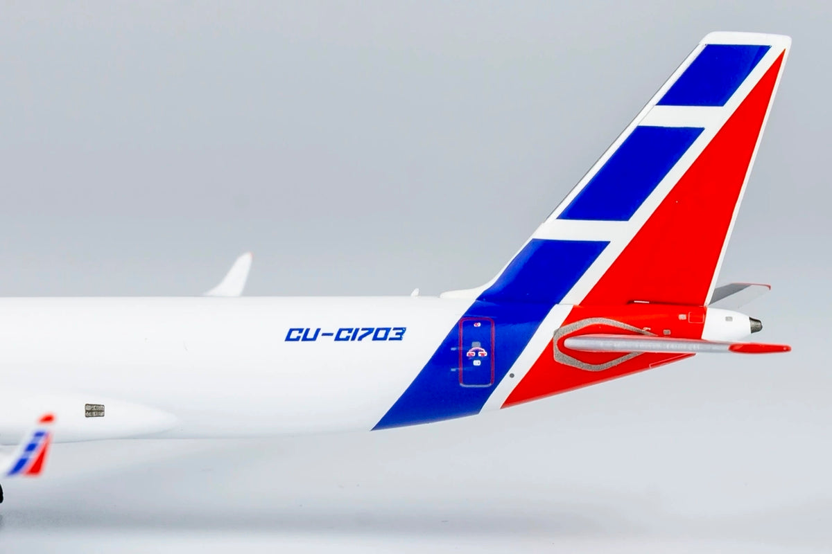 1/400 Cubana Tu-204-120SE CU-C1703 NG40013