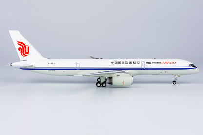1/200 Air China Cargo Boeing 757-200 B-2841 NG42012