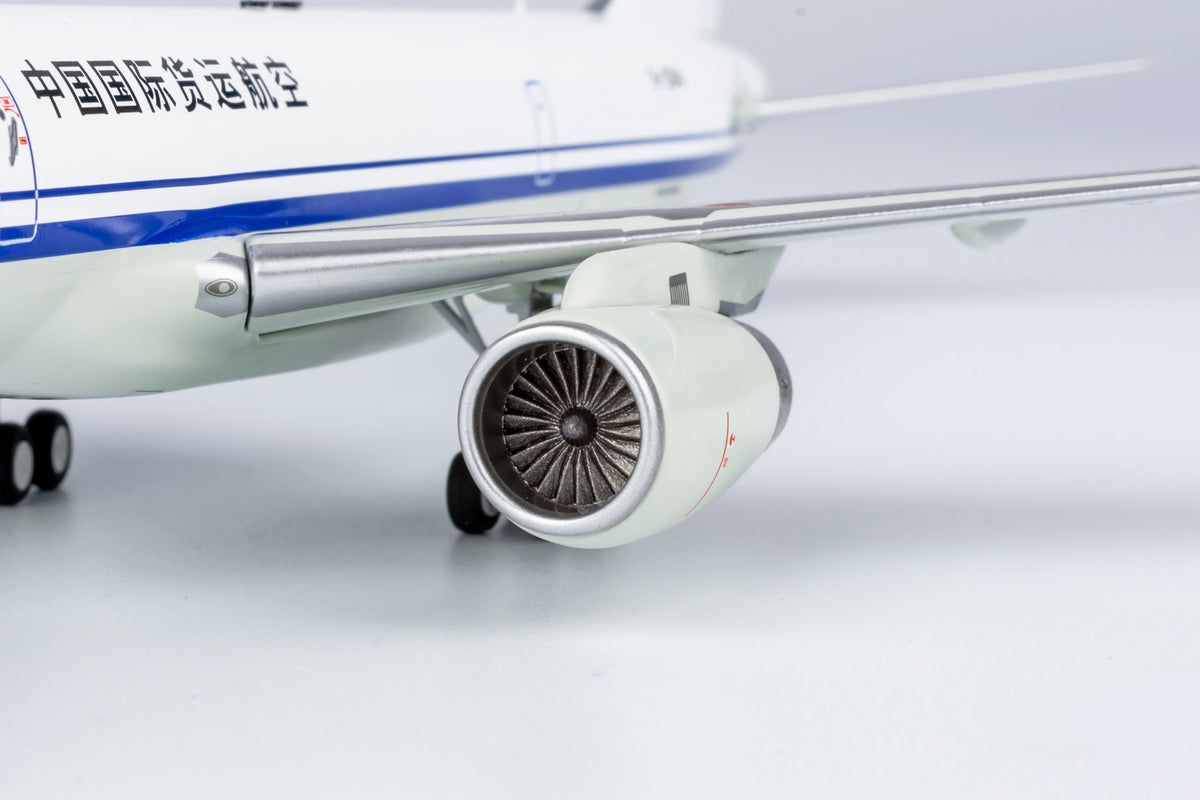 1/200 Air China Cargo Boeing 757-200 B-2841 NG42012
