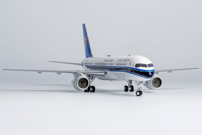 1/200 China Southern Airlines Boeing 757-200 B-2853 NG42016