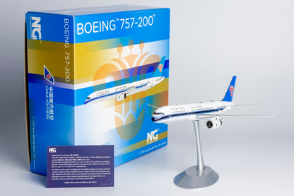 1/200 China Southern Airlines Boeing 757-200 B-2815 NG42017