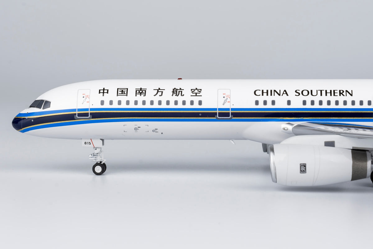 1/200 China Southern Airlines Boeing 757-200 B-2815 NG42017