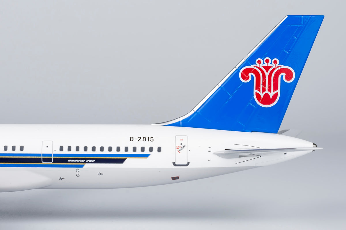1/200 China Southern Airlines Boeing 757-200 B-2815 NG42017