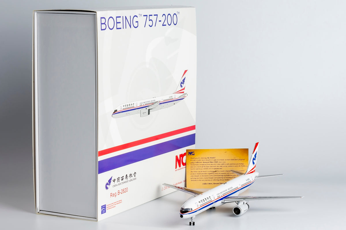 1/200 China Southwest Airlines Boeing 757-200 B-2820 NG42023
