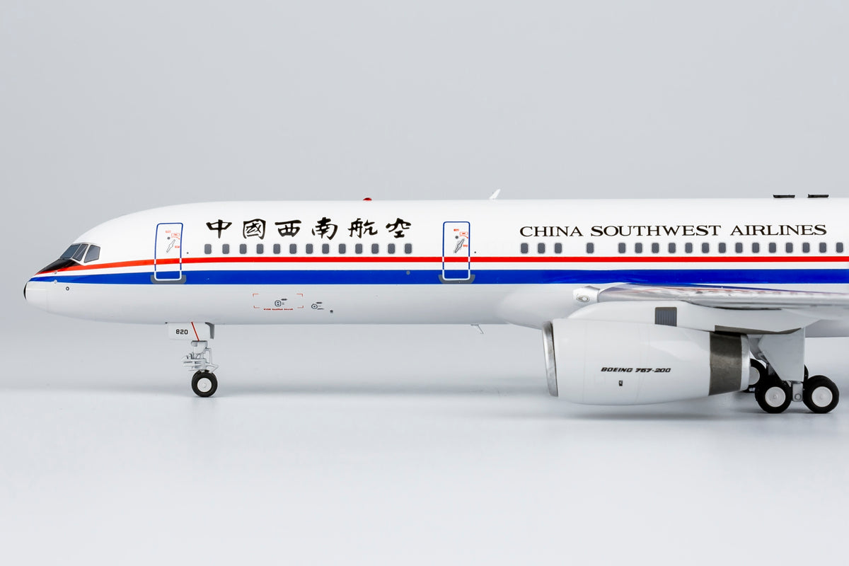 1/200 China Southwest Airlines Boeing 757-200 B-2820 NG42023