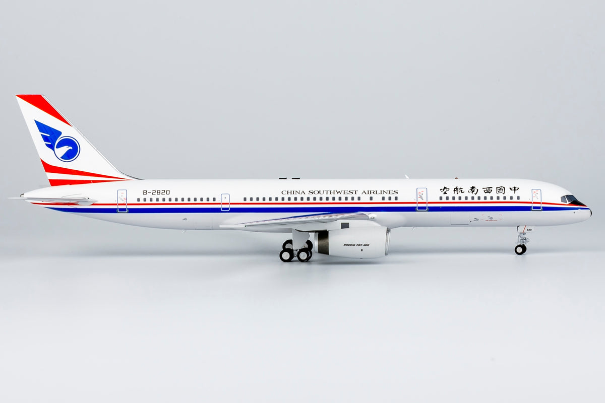 1/200 China Southwest Airlines Boeing 757-200 B-2820 NG42023