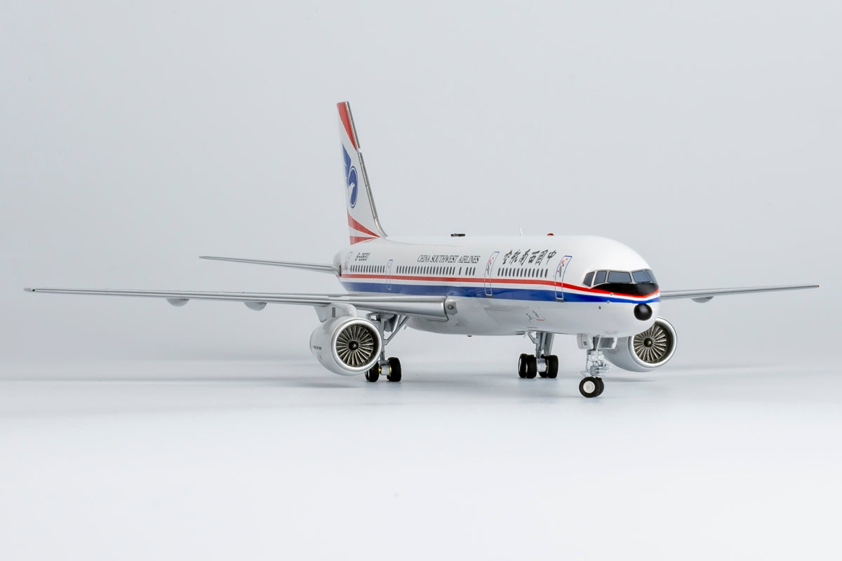 1/200 China Southwest Airlines Boeing 757-200 B-2820 NG42023
