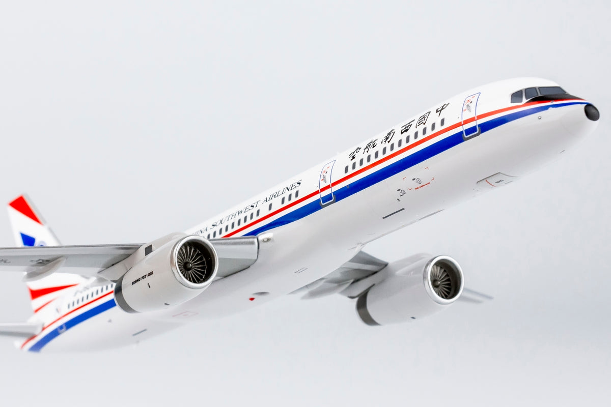 1/200 China Southwest Airlines Boeing 757-200 B-2820 NG42023