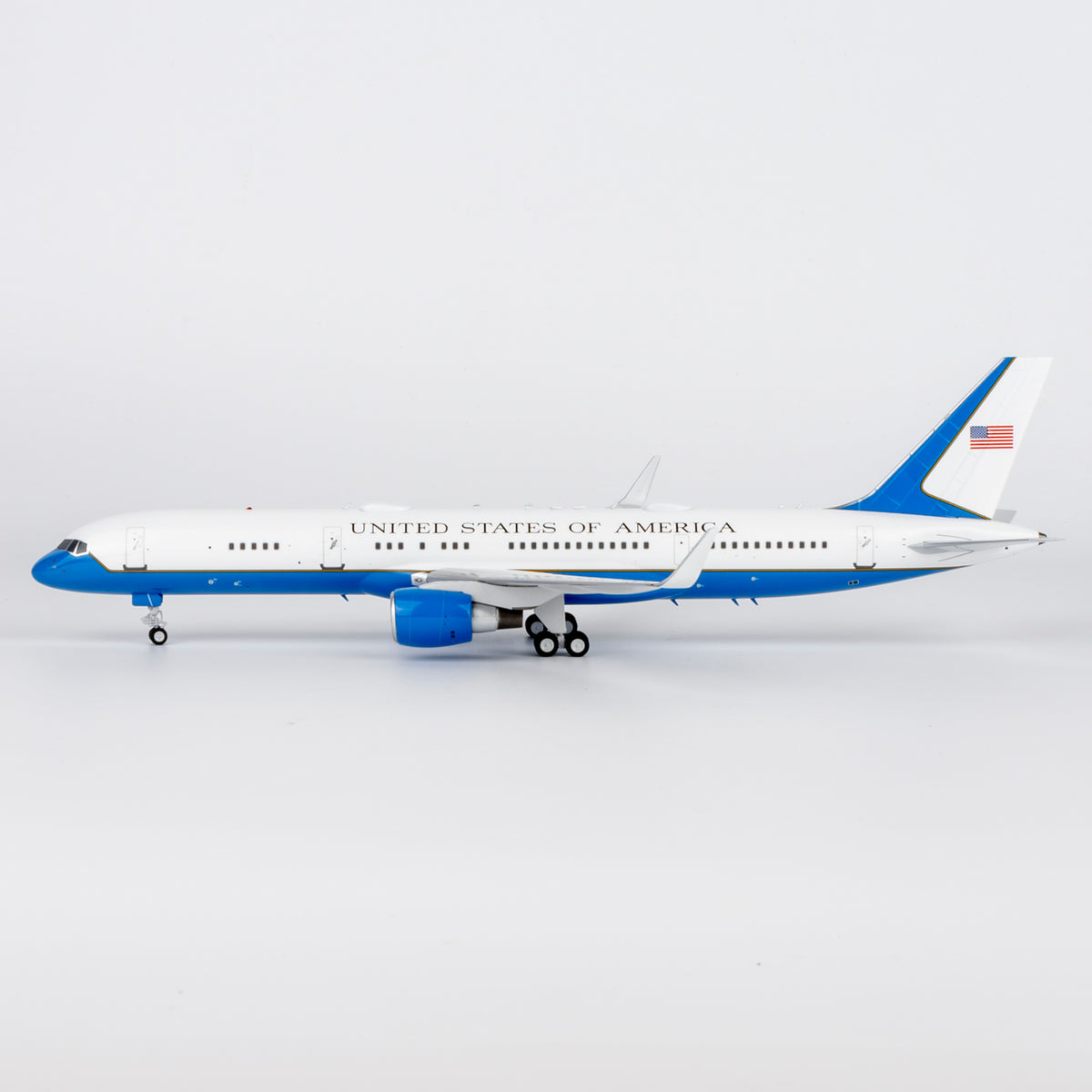 1/200 United States Air Force C-32A (757-200) 98-0001 NG42041