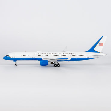 1/200 United States Air Force C-32A (757-200) 98-0001 NG42041