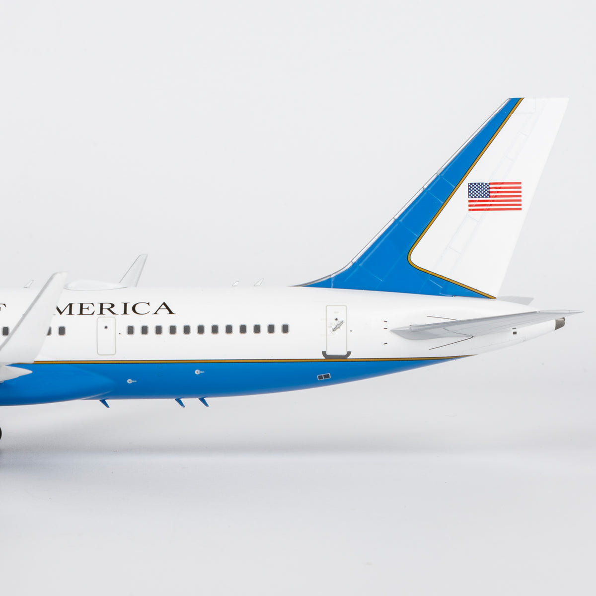 1/200 United States Air Force C-32A (757-200) 98-0001 NG42041