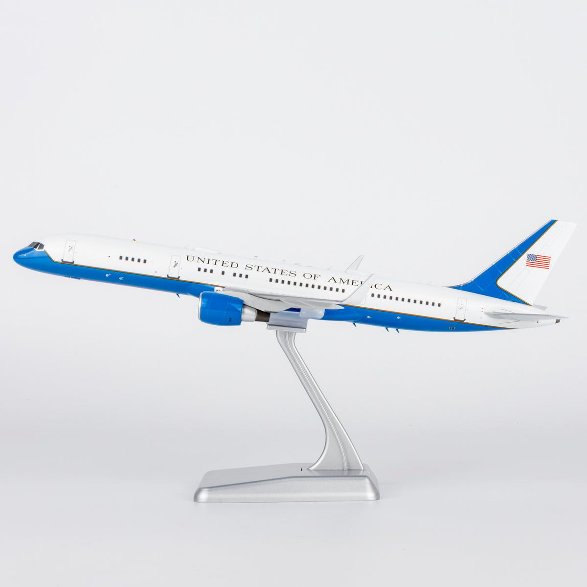 1/200 United States Air Force C-32A (757-200) 98-0001 NG42041