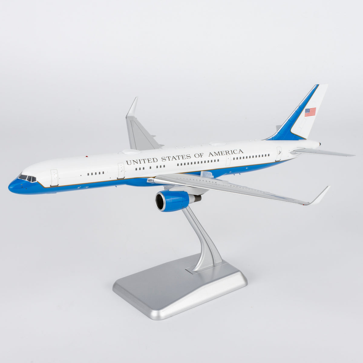 1/200 United States Air Force C-32A (757-200) 98-0001 NG42041