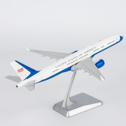 1/200 United States Air Force C-32A (757-200) 19-0018 NG42042