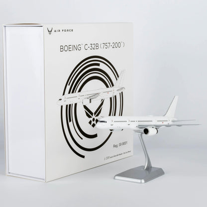 1/200 United States Air Force C-32B 00-9001 NG42043 - cover