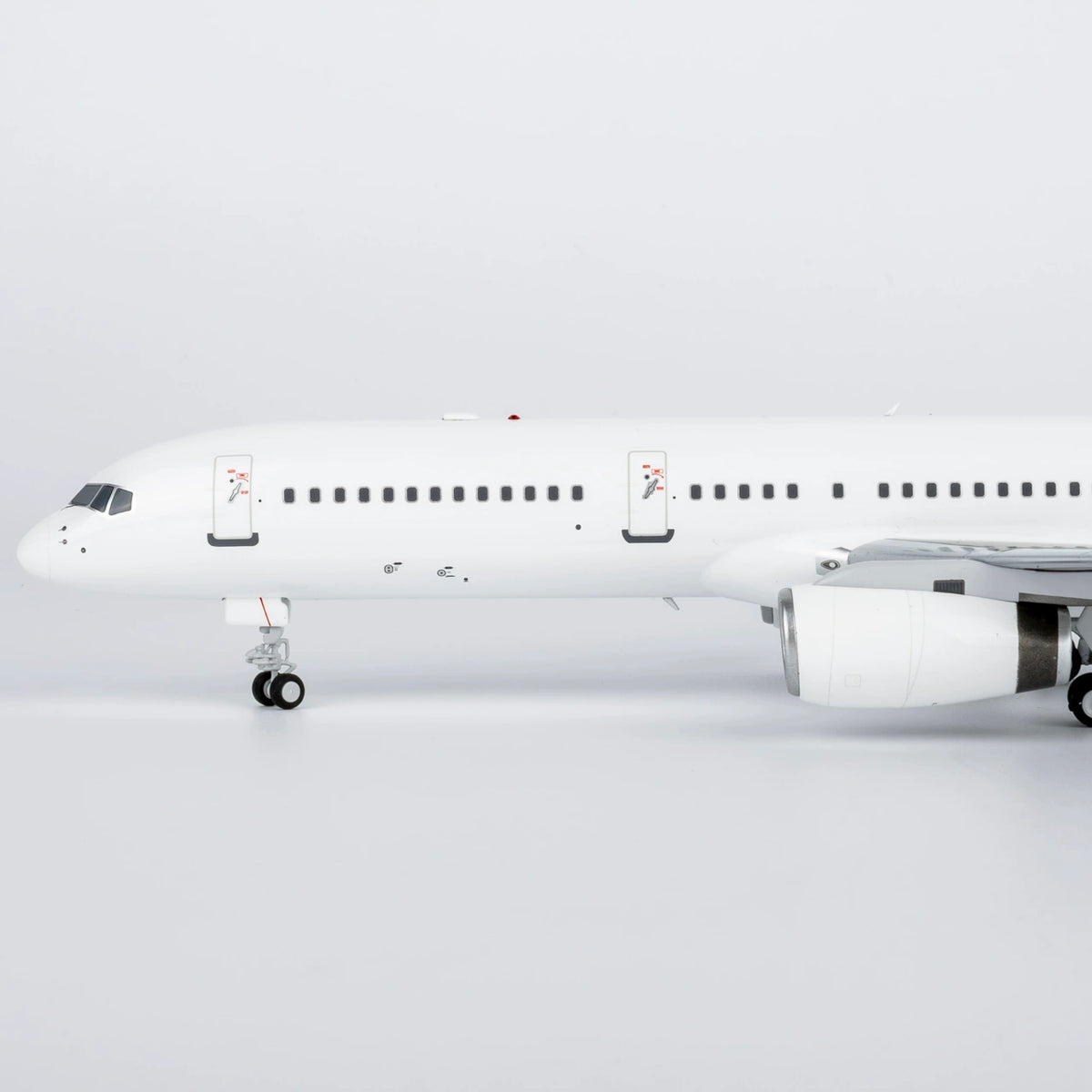 1/200 United States Air Force C-32B 02-4452 NG42045