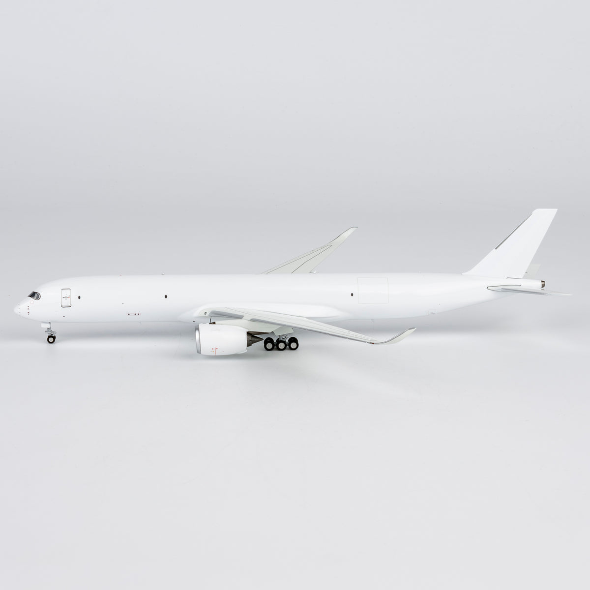 1/400 Airbus Industrie Airbus A350 NG46000 - cover