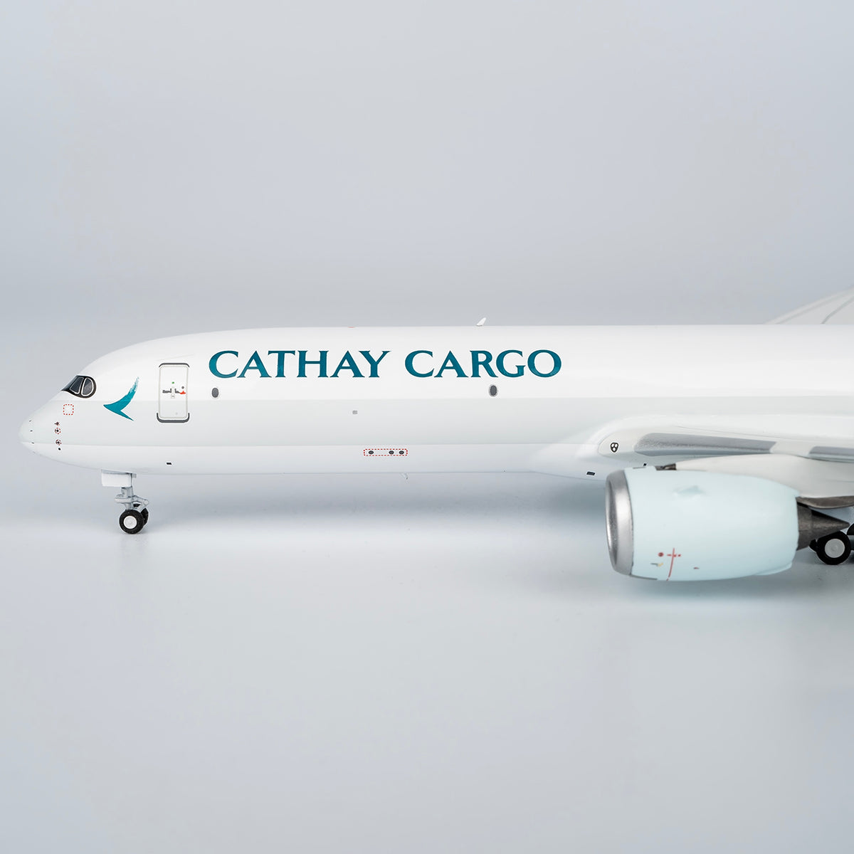 1/400 Cathay Pacific Airbus A350F "Cathay Cargo" NG46002