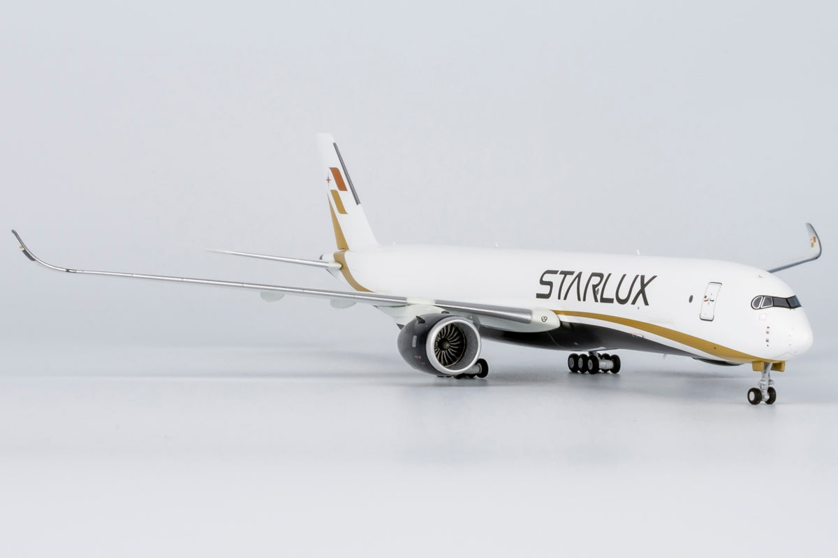 1/400 Starlux Airlines Airbus A350F NG46005