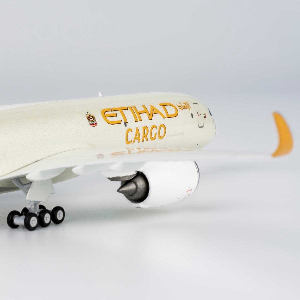 1/400 Etihad Airways Airbus A350F NG46006