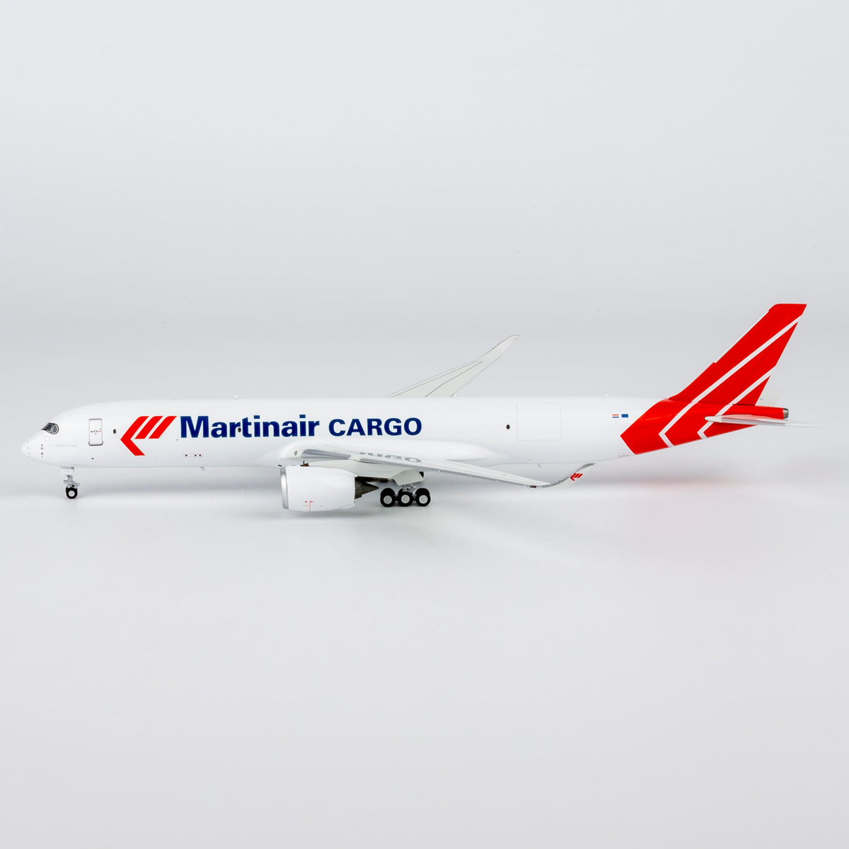 1/400 Martinair Airbus A350 NG46009 - cover