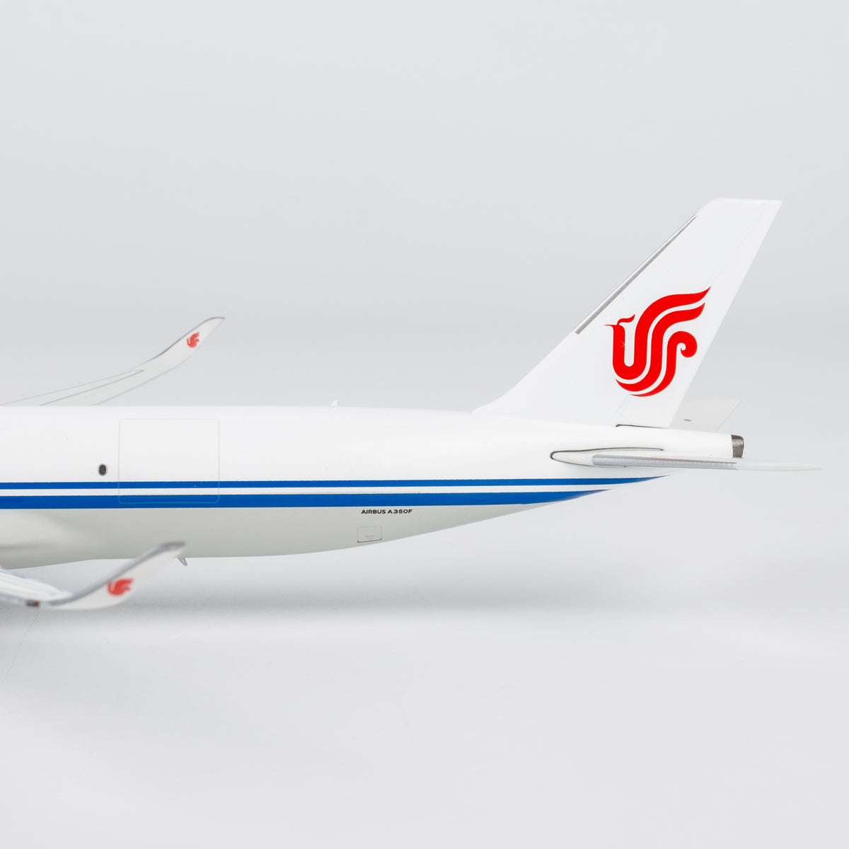 1/400 Air China Cargo Airbus A350 NG46011