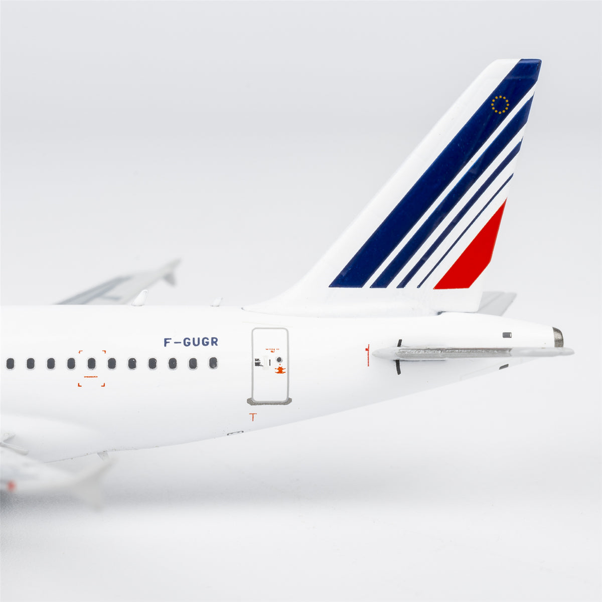 1/400 Air France Airbus A318-100 F-GUGR NG48025