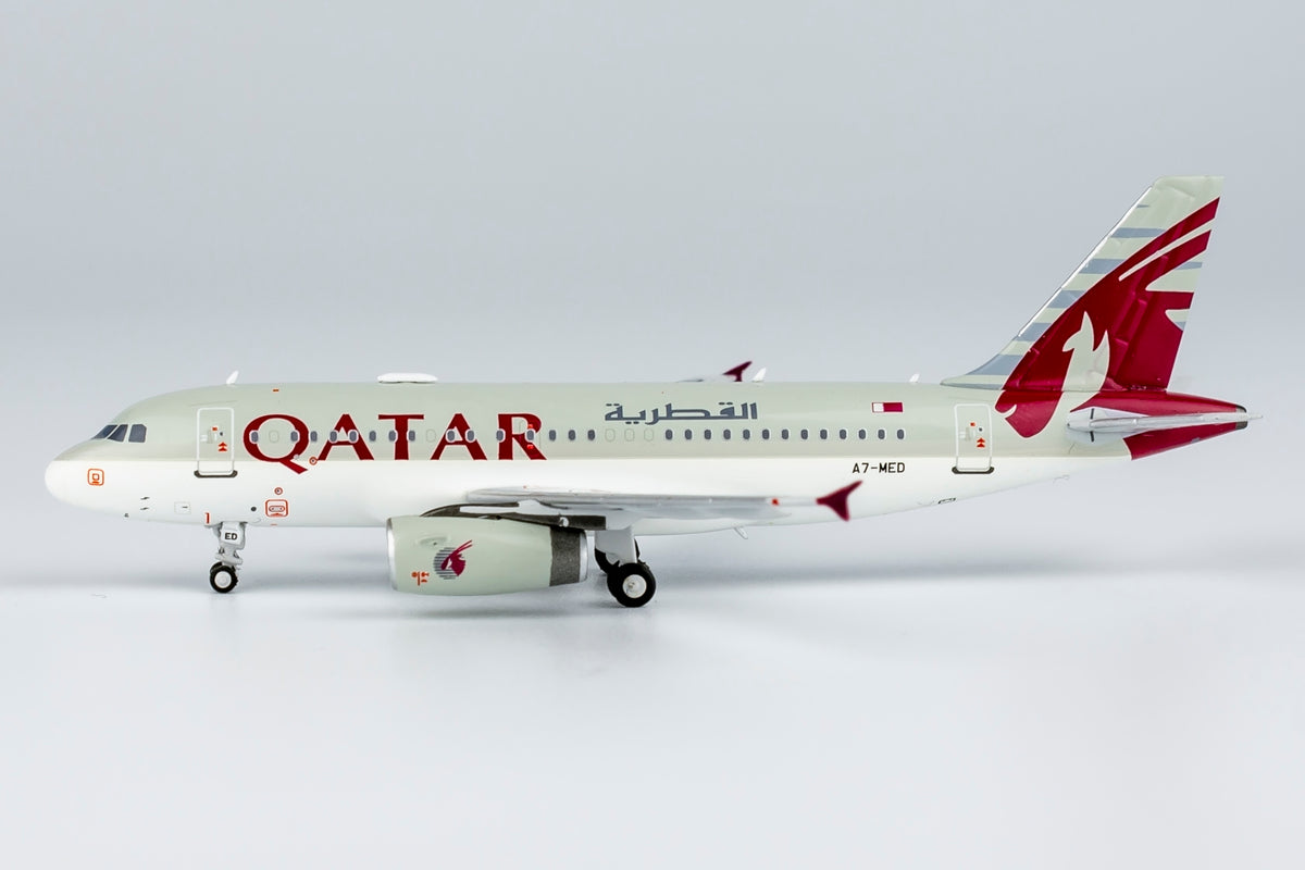1/400 Qatar Airbus A319 A7-MED NG49028