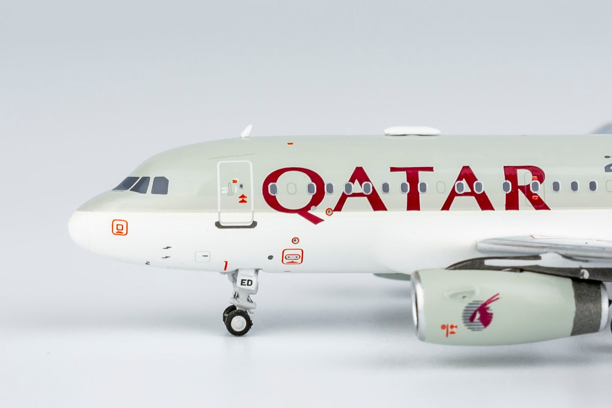 1/400 Qatar Airbus A319 A7-MED NG49028