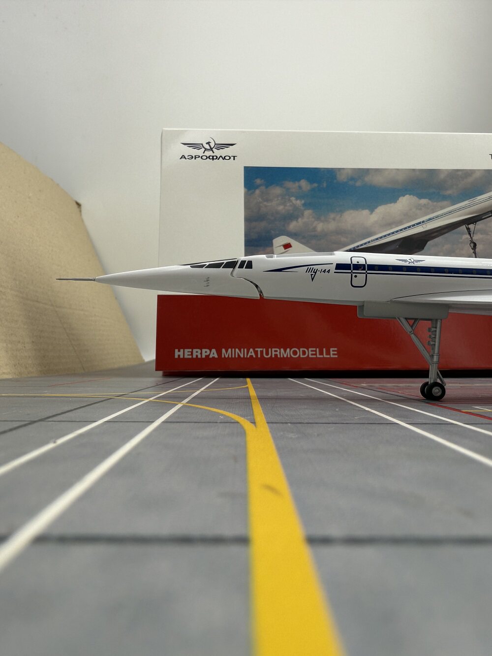 1/200 Aeroflot Tu-144 CCCP-77112 556323-001 - image 5
