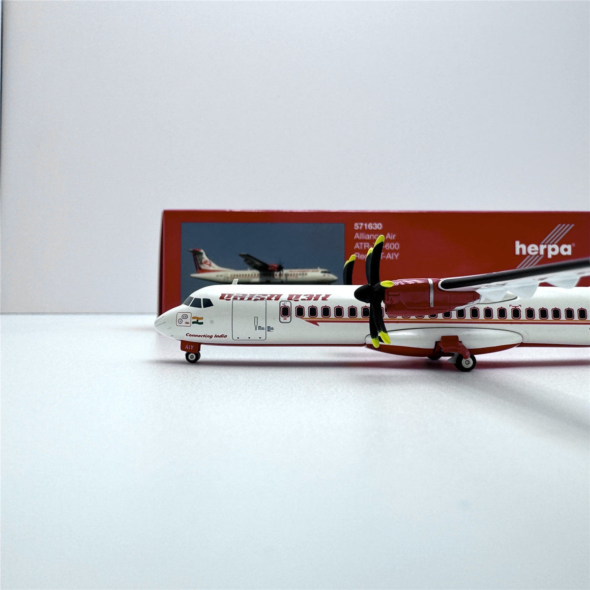 1/200 Alliance Air ATR-72-600 VT-AIY 571630 - image 5