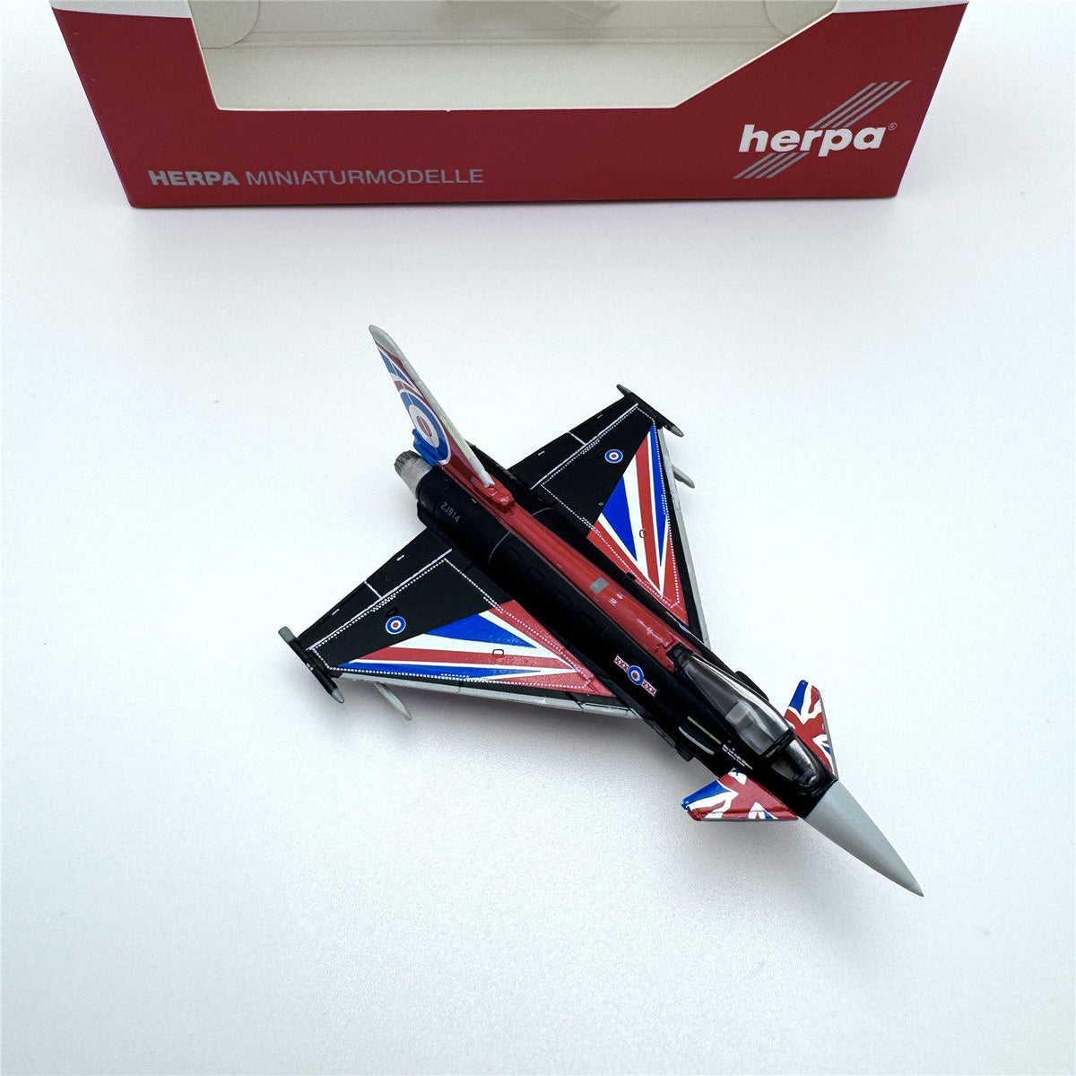 1/200 Eurofighter Typhoon 571821 - image 5