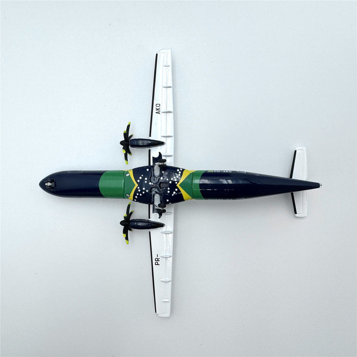 1/200 Azul ATR-72 PR-AKO 572675 - image 5