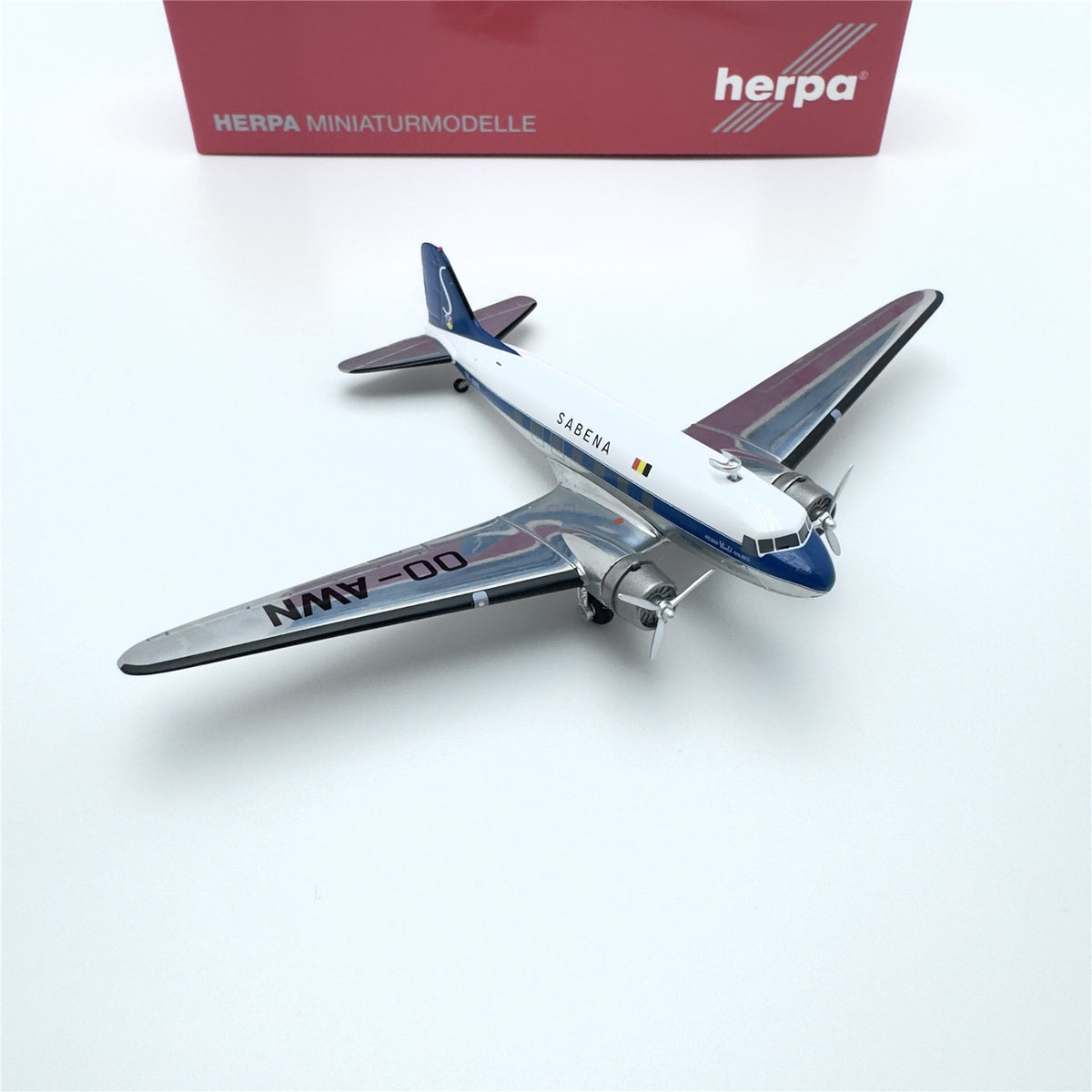 1/200 Sabena DC-3 OO-AWN 573399 - image 5