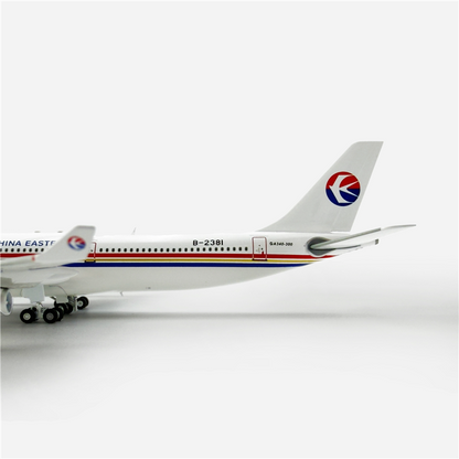 1/400 China Eastern Airlines A340-300 B-2381 AV4310 - image 5
