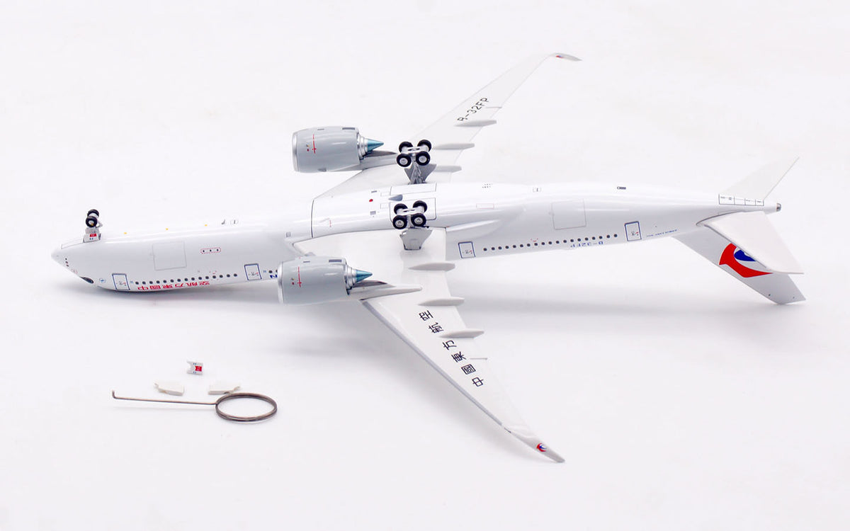 1/400 China Eastern Airlines A350-900 B-32FP AV4367 - image 5