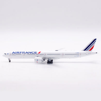 1/400 Air France B777-300ER F-GZNE AV4380 - image 5