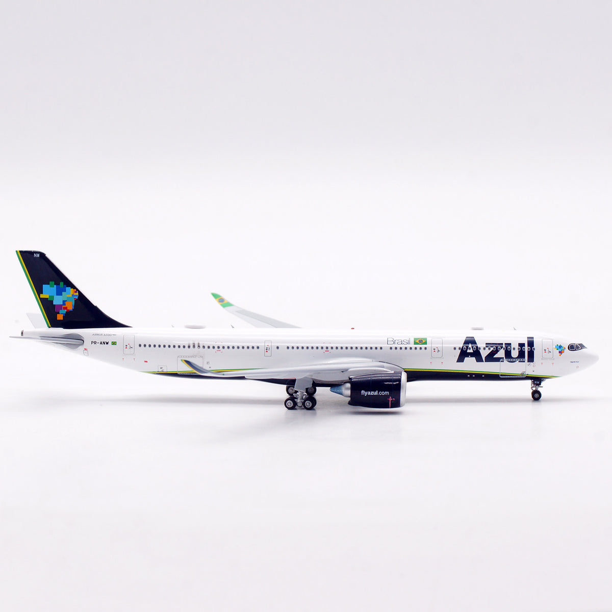 1/400 Azul A330-900NEO PR-ANW AV4416 - image 5