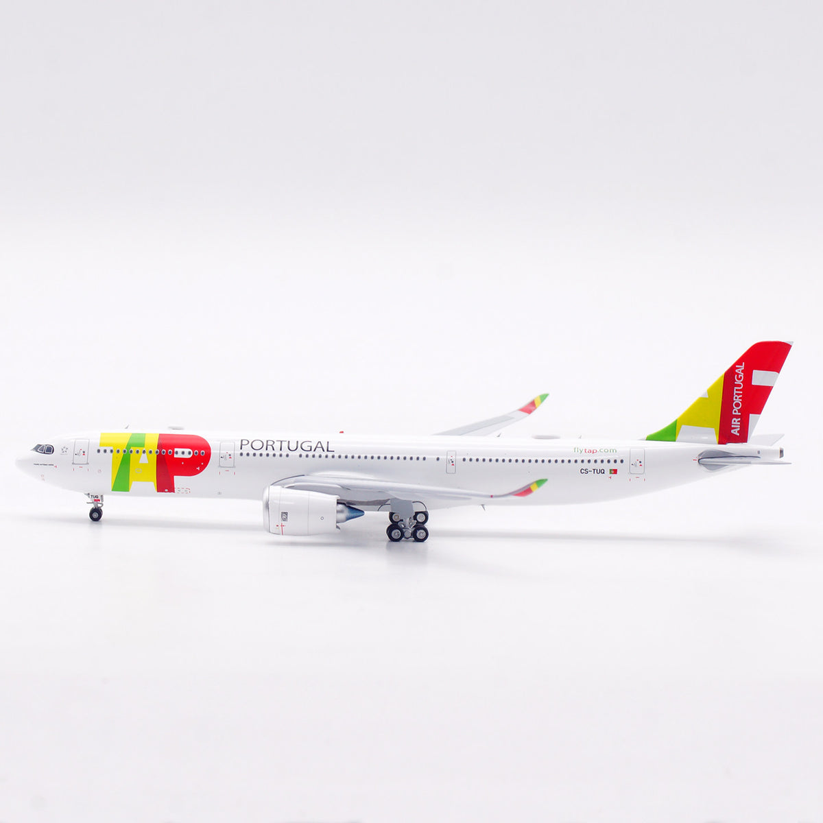 1/400 TAP Portugal A330-900NEO CS-TUQ WB4068 - image 5