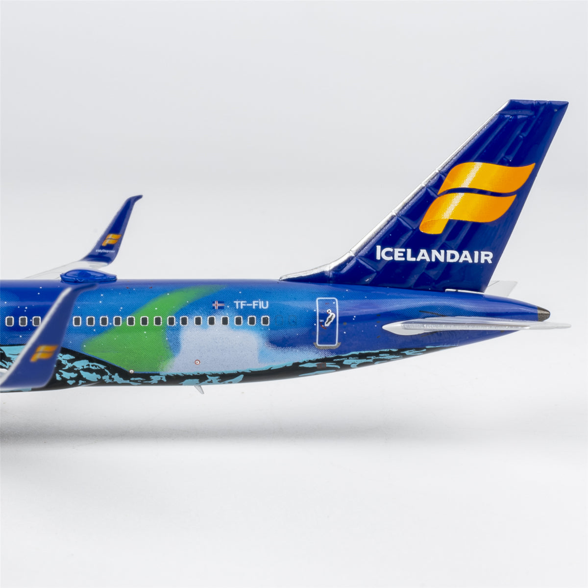 1/400 Icelandair Boeing 757-200 TF-FIU "Luxurious Packaging Restock expected December." NG53211