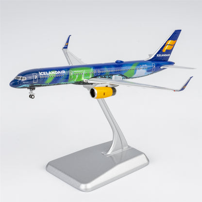 1/400 Icelandair Boeing 757-200 TF-FIU "Luxurious Packaging Restock expected December." NG53211