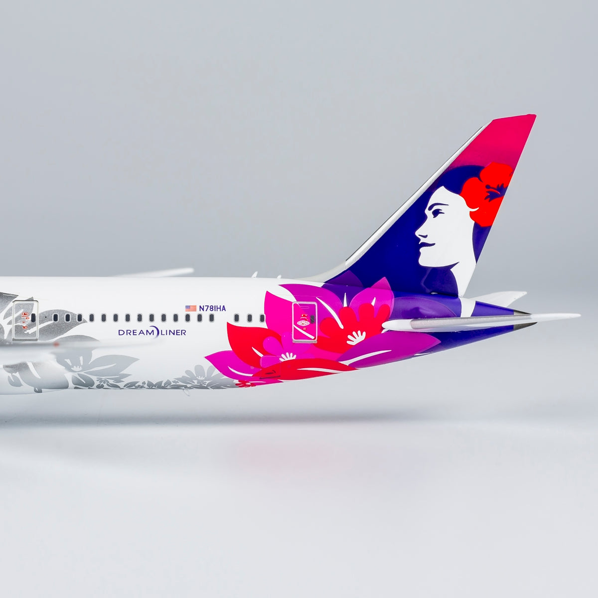 1/400 Hawaiian Airlines Boeing 787-9 N781HA "Kapuahi" NG55128