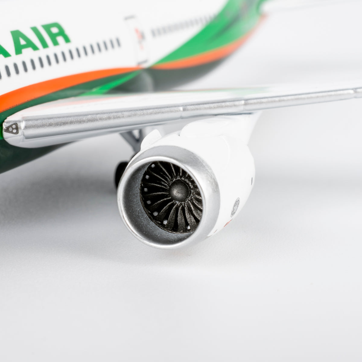 1/400 EVA Air Boeing 787-9 B-17883 NG55144