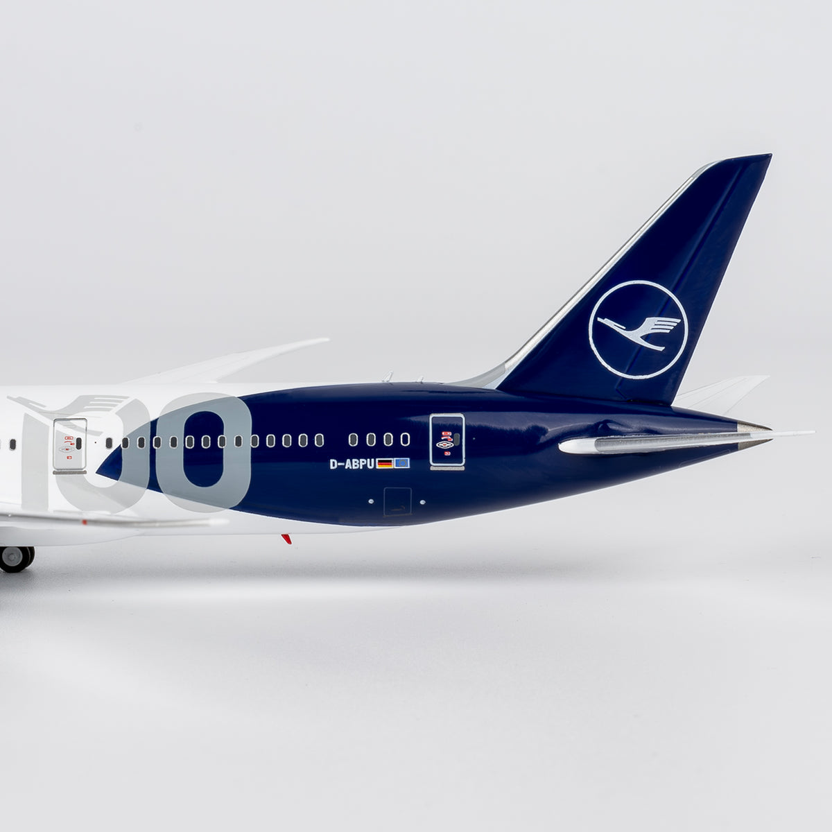 1/400 Lufthansa Boeing 787-9 D-ABPU "(ULTIMATE COLLECTION)" NG55154