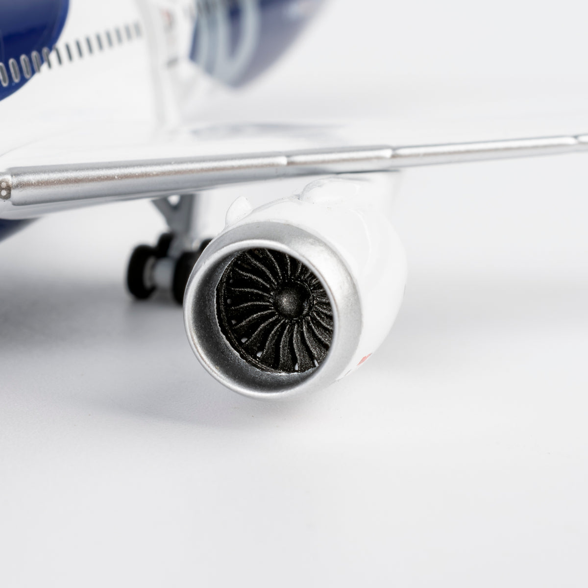 1/400 Lufthansa Boeing 787-9 D-ABPU "(ULTIMATE COLLECTION)" NG55154