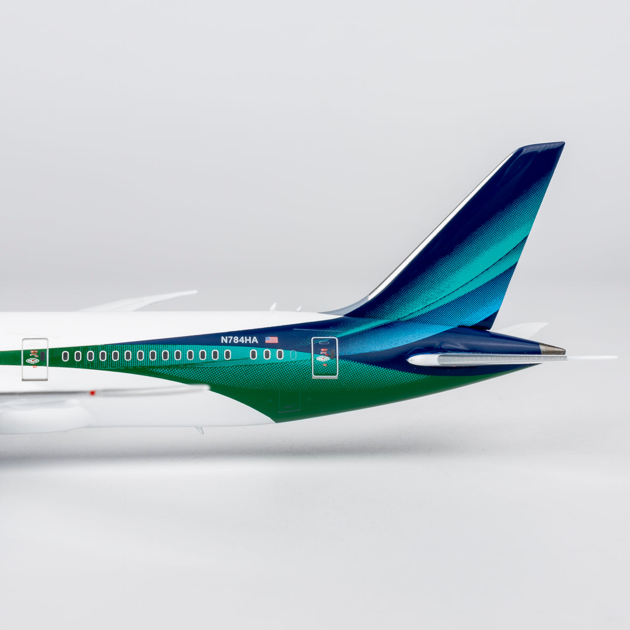 Alaska Airlines Boeing 787-9 Dreamliner N784HA ULTIMATE with luxurious package